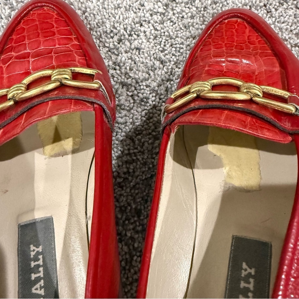 Vtg Bally Red Patent Leather Croc Emboss PointedToe Loafers Italy Women’s US 7.5 - Picture 7 of 13